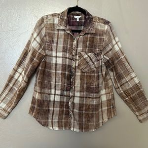 Maurices Long Sleeve Acid Washed Women’s Tartan Shirt. Brown Color. Size Small.